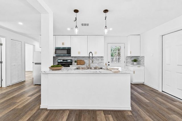 7338 Conley Street, Houston, TX 77021