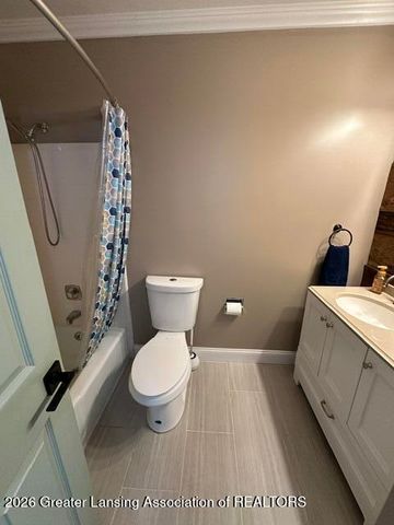 5939 Blythefield Drive, East Lansing, MI 48823