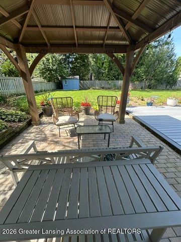 5939 Blythefield Drive, East Lansing, MI 48823