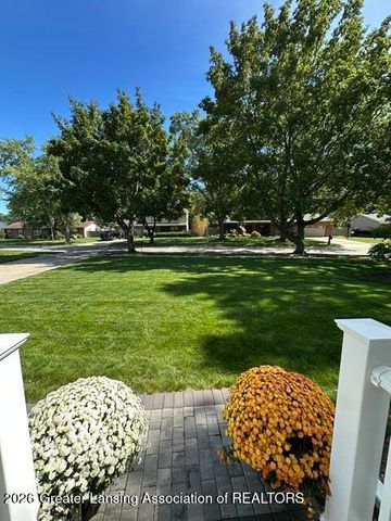 5939 Blythefield Drive, East Lansing, MI 48823
