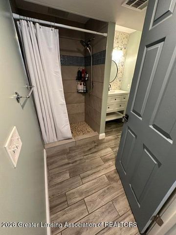 5939 Blythefield Drive, East Lansing, MI 48823
