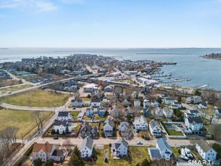 9 Oak Drive, Stonington, CT 06378