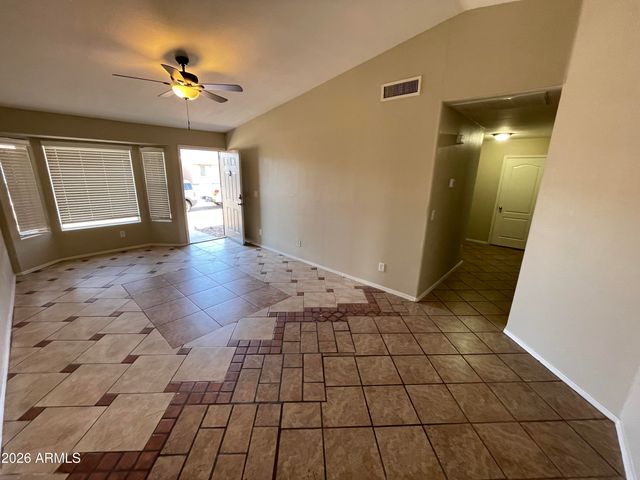 6333 W COCOPAH Street, Phoenix, AZ 85043