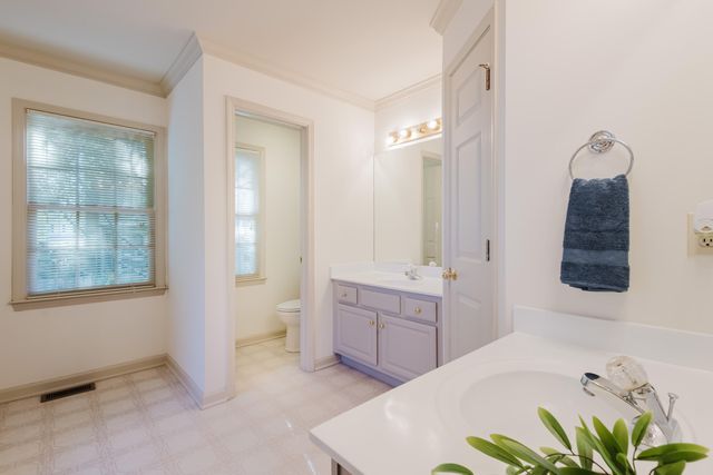 1101 Carters Close, Lexington, KY 40514