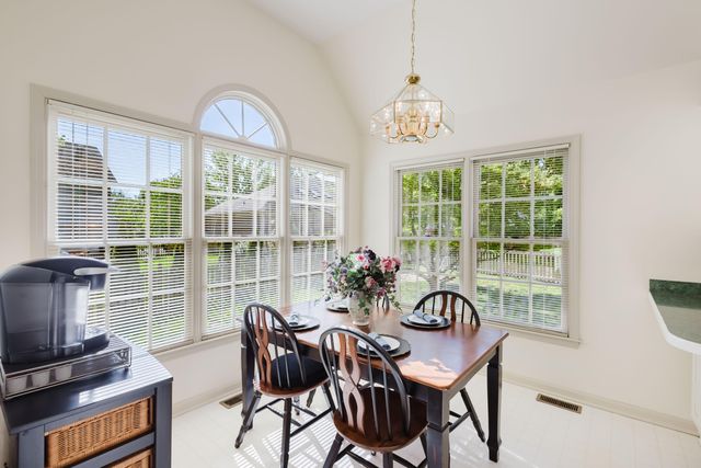 1101 Carters Close, Lexington, KY 40514