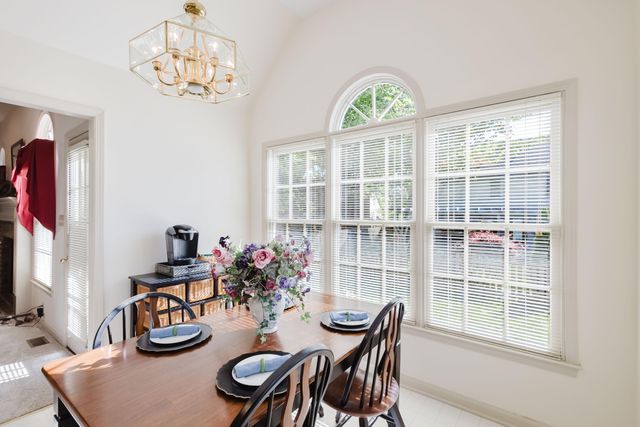 1101 Carters Close, Lexington, KY 40514