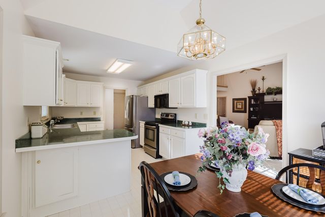 1101 Carters Close, Lexington, KY 40514