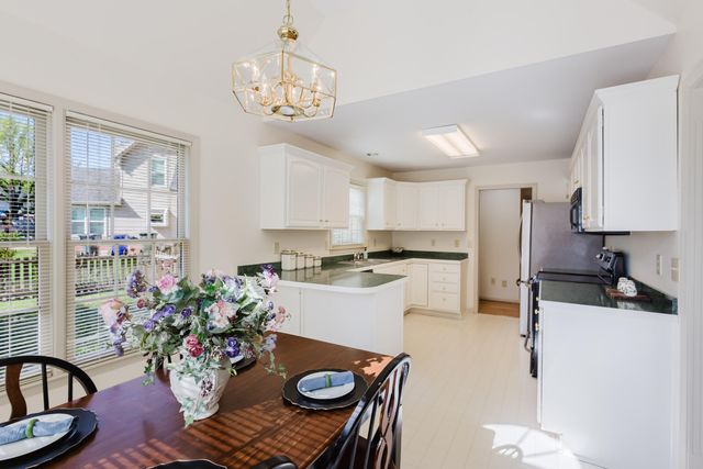 1101 Carters Close, Lexington, KY 40514