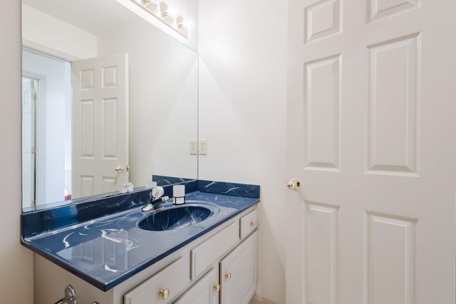 1101 Carters Close, Lexington, KY 40514