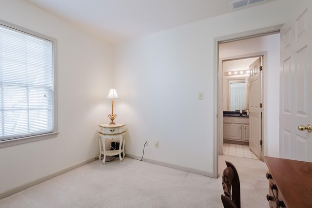 1101 Carters Close, Lexington, KY 40514