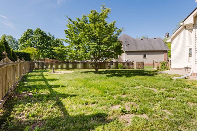 1101 Carters Close, Lexington, KY 40514