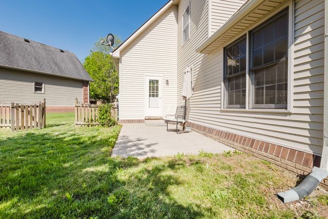 1101 Carters Close, Lexington, KY 40514