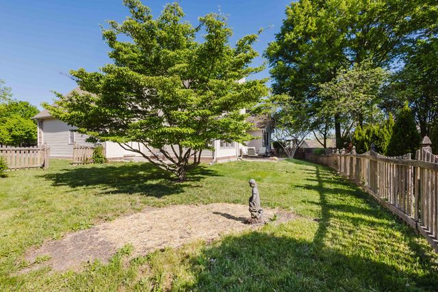 1101 Carters Close, Lexington, KY 40514