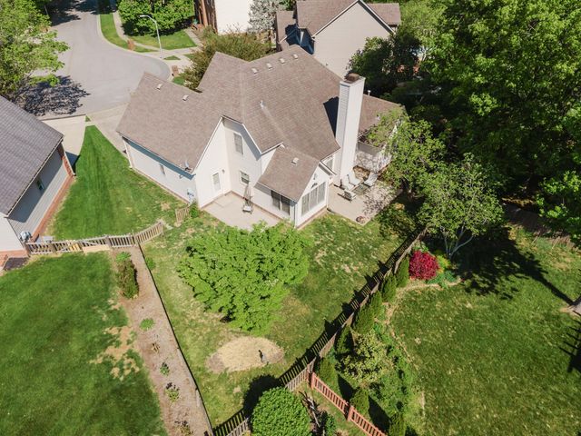 1101 Carters Close, Lexington, KY 40514