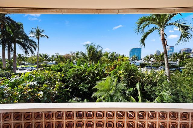 369 S Lake Drive 2e, Palm Beach, FL 33480