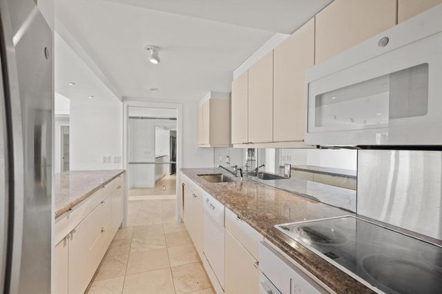 369 S Lake Drive 2e, Palm Beach, FL 33480