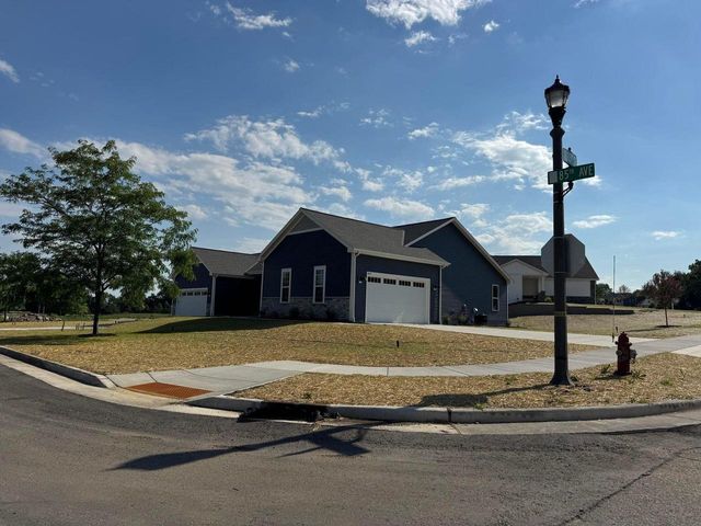 8302 85th AVENUE, Pleasant Prairie, WI 53158