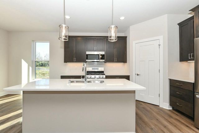 8302 85th AVENUE, Pleasant Prairie, WI 53158