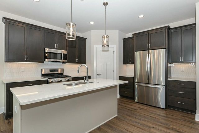 8302 85th AVENUE, Pleasant Prairie, WI 53158