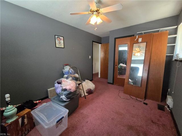 716 Tanbark DR, Newport News, VA 23601