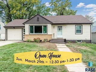 825 S Willow Ave Avenue, Sioux Falls, SD 57104