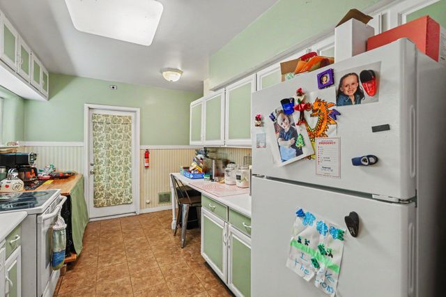 720 Ashley Drive, Kalamazoo Twp, MI 49048