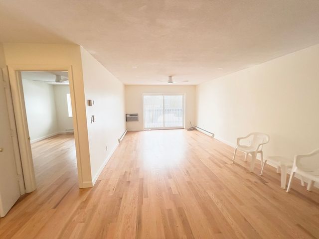 25 Custer 303, Boston, MA 02130