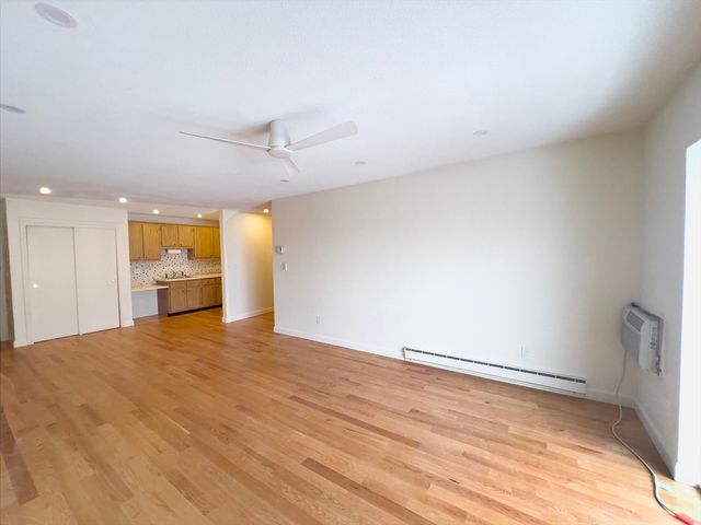 25 Custer 303, Boston, MA 02130