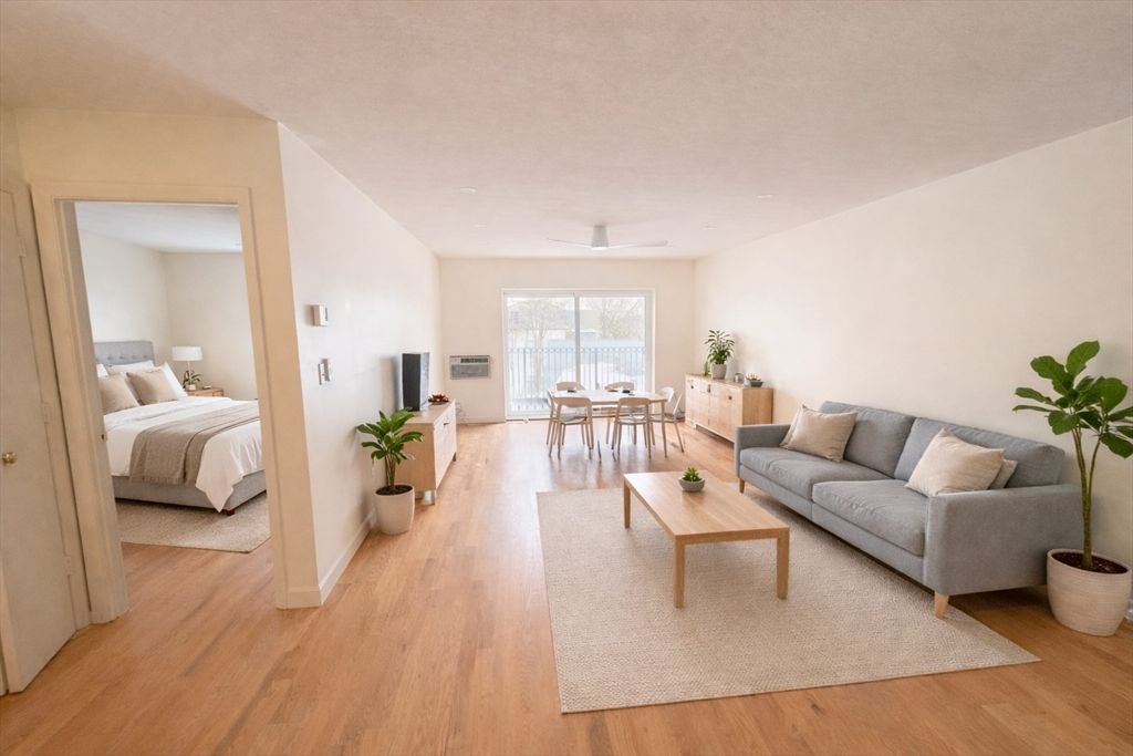 25 Custer 303, Boston, MA 02130