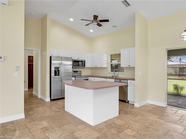 305 16th PL, Cape Coral, FL 33990