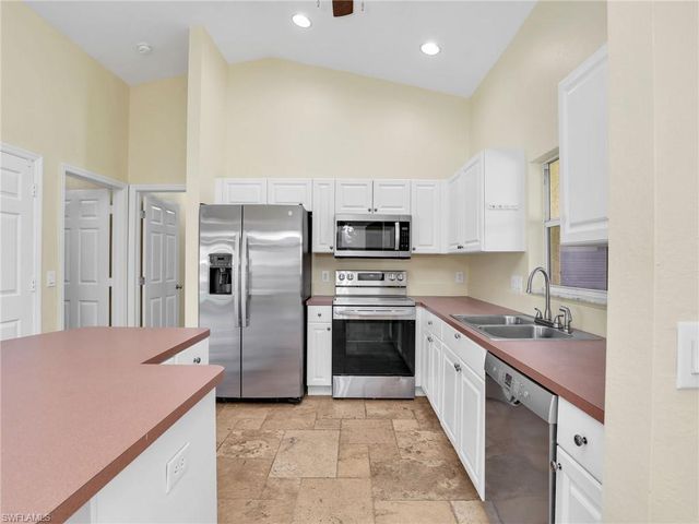 305 16th PL, Cape Coral, FL 33990