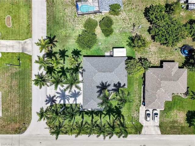 305 16th PL, Cape Coral, FL 33990