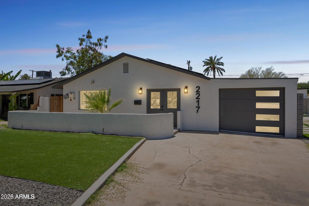 2217 E SHERIDAN Street, Phoenix, AZ 85006 — photo 2