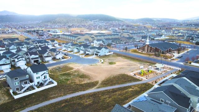 4206 E BONNE VISTA DR, Eagle Mountain, UT 84005