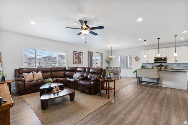 4206 E BONNE VISTA DR, Eagle Mountain, UT 84005