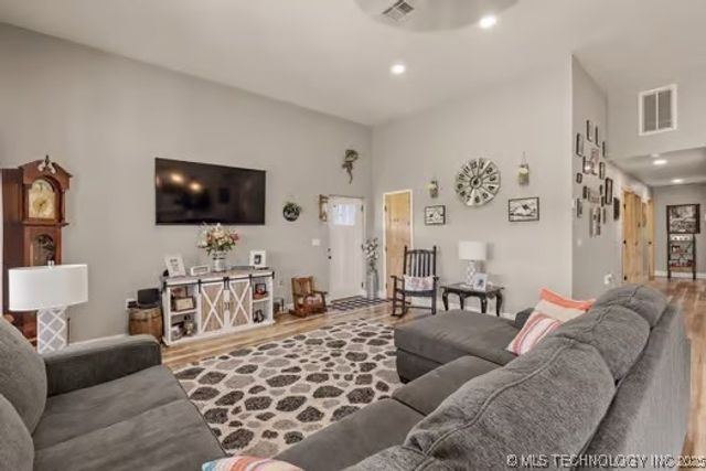 73141 S 230 Road, Wagoner, OK 74467