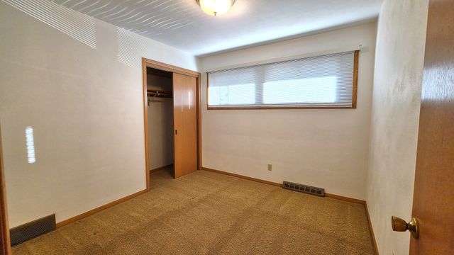 2214 W Hayes Street, Davenport, IA 52804