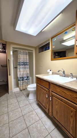 2214 W Hayes Street, Davenport, IA 52804