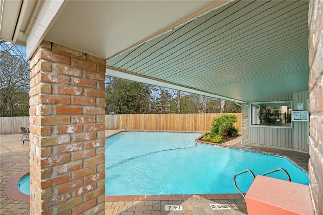 2238 S Piney Point Road 102, Houston, TX 77063