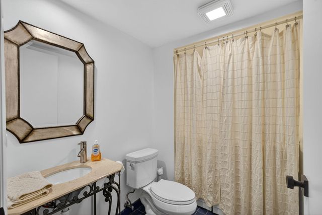 1700 Embassy Drive 103, West Palm Beach, FL 33401