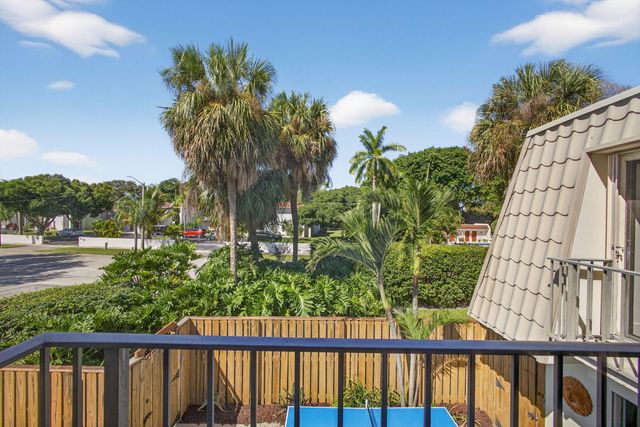 1700 Embassy Drive 103, West Palm Beach, FL 33401