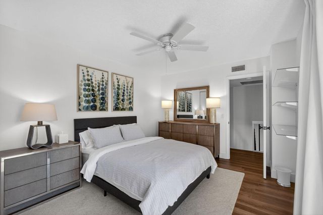 1700 Embassy Drive 103, West Palm Beach, FL 33401