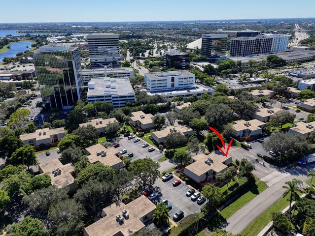 1700 Embassy Drive 103, West Palm Beach, FL 33401