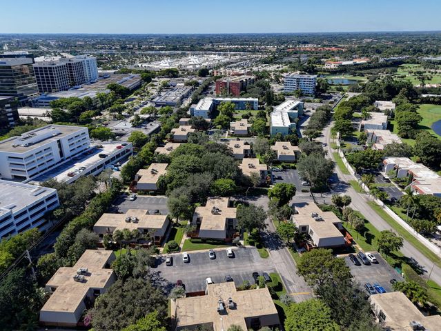 1700 Embassy Drive 103, West Palm Beach, FL 33401