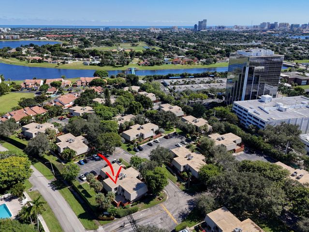 1700 Embassy Drive 103, West Palm Beach, FL 33401