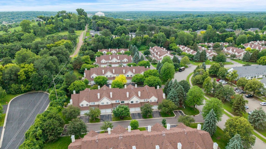 15345 Greenhaven Lane 111, Burnsville, MN 55306 — photo 2
