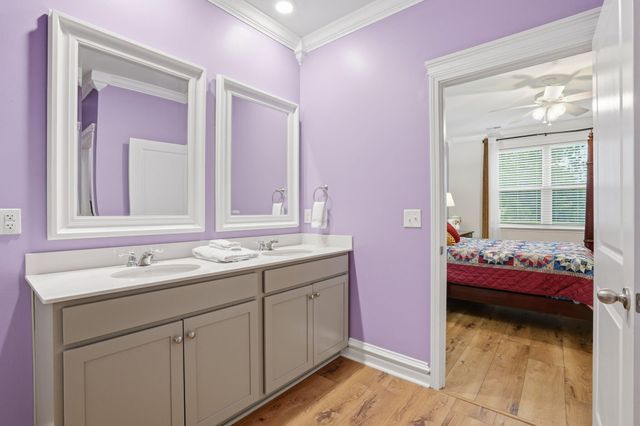 122 Oakwood Boulevard, Summerville, SC 29486