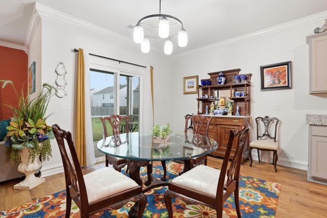 122 Oakwood Boulevard, Summerville, SC 29486