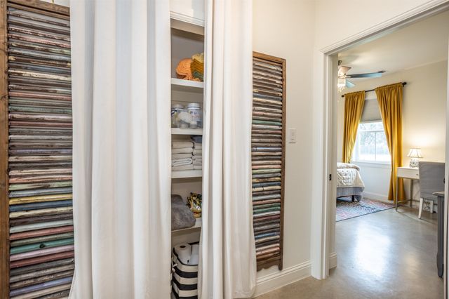 646 County Road 2121, Gainesville, TX 76240