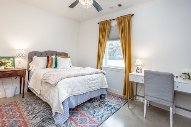 646 County Road 2121, Gainesville, TX 76240